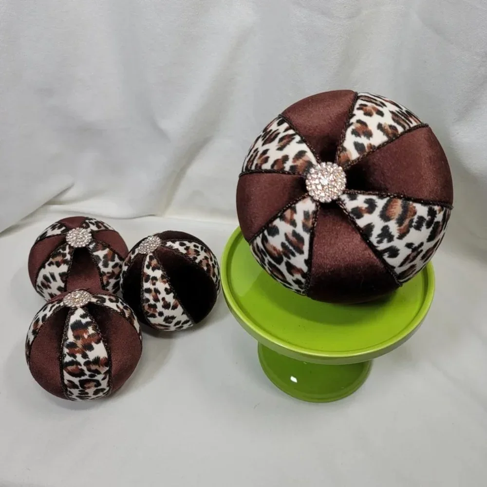 Decorative Velvet &‎ Leopard Balls with Jewelry, Set of 4 Brown Velvet Balls